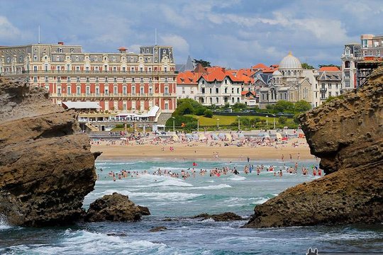 biarritz beach in summertime