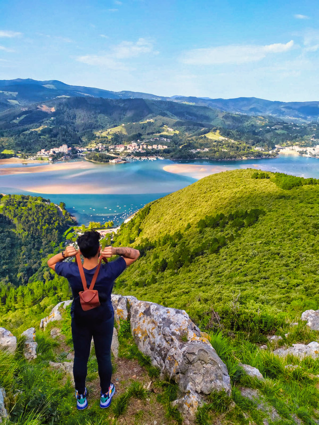 Bilbao coast must sees.
Akora's viewpoint