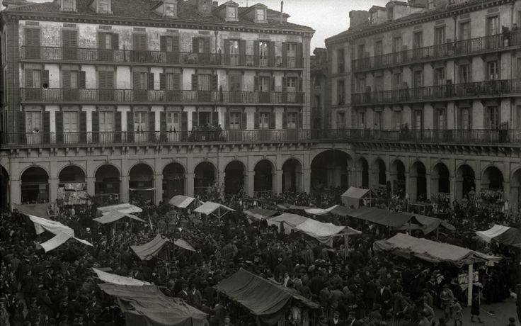 Santo Tomas Day in Constitution Square of San Sebastian un 1916